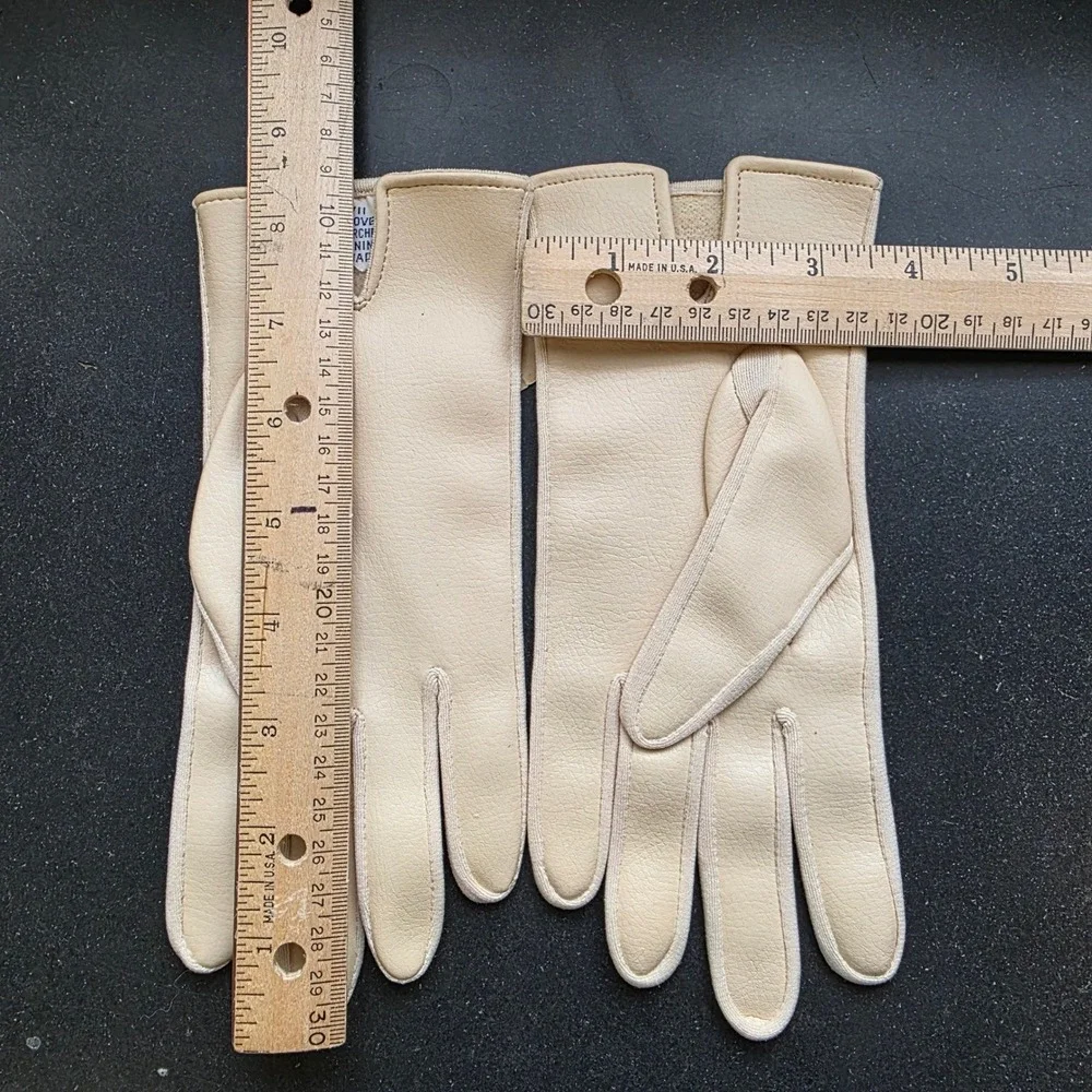 F.W. Woolworth Co. Vintage Faux Leather Gloves OS Beige Vinyl Buckle Japan NWT